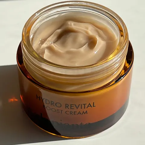Омолоджуючий та регенеруючий крем Hydro Revital Boost Cream 50г