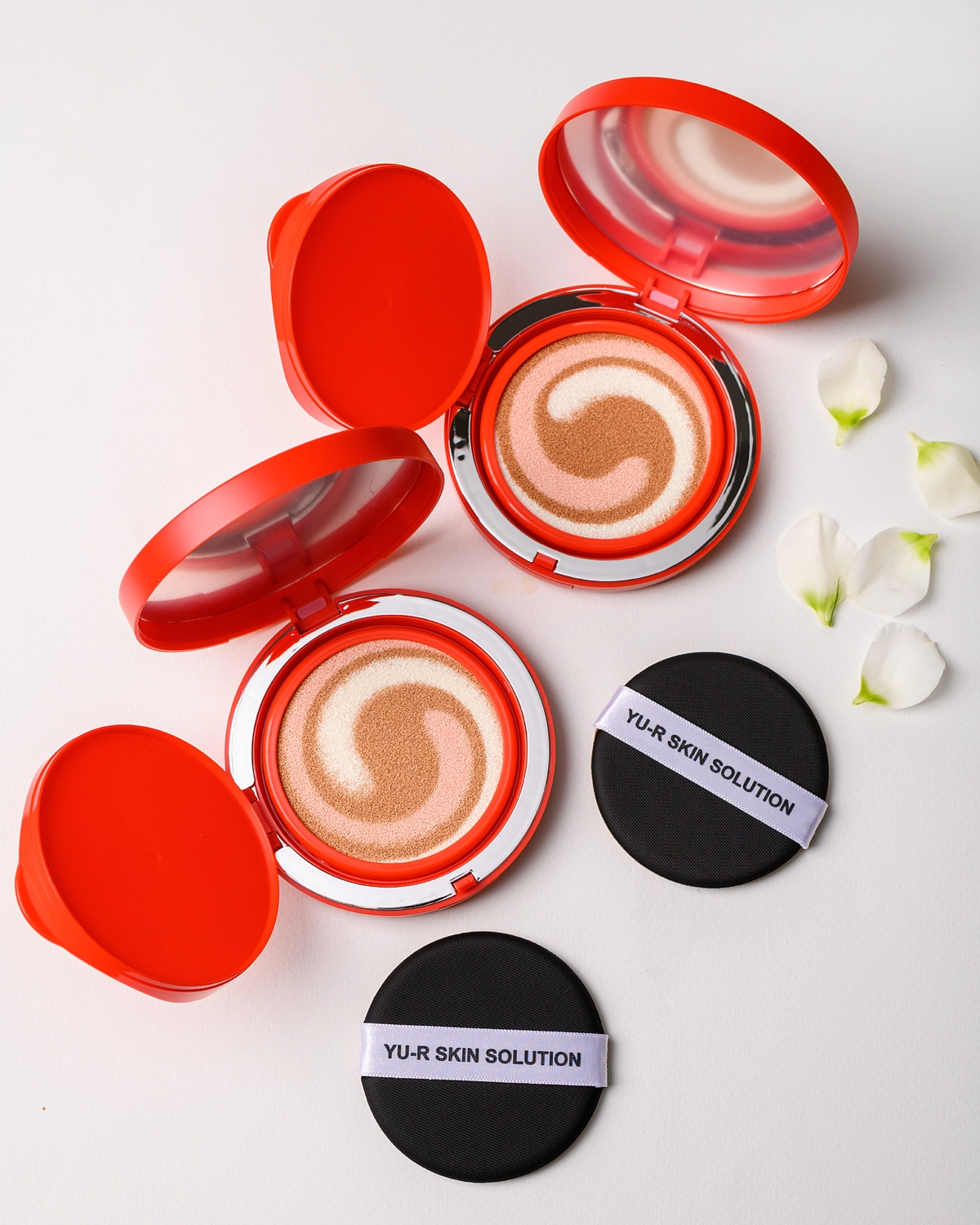 Зволожувальний тональний кушон YU.R Moist Layer Cushion SPF50+ PA+++ тон 23, 25 г